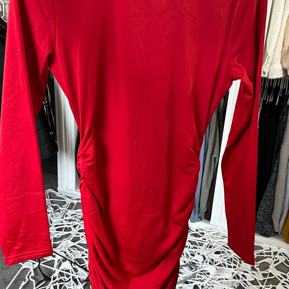 Elegant Red Long Sleeve Dress